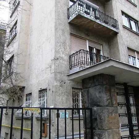 Mickey Grey * Budapest
